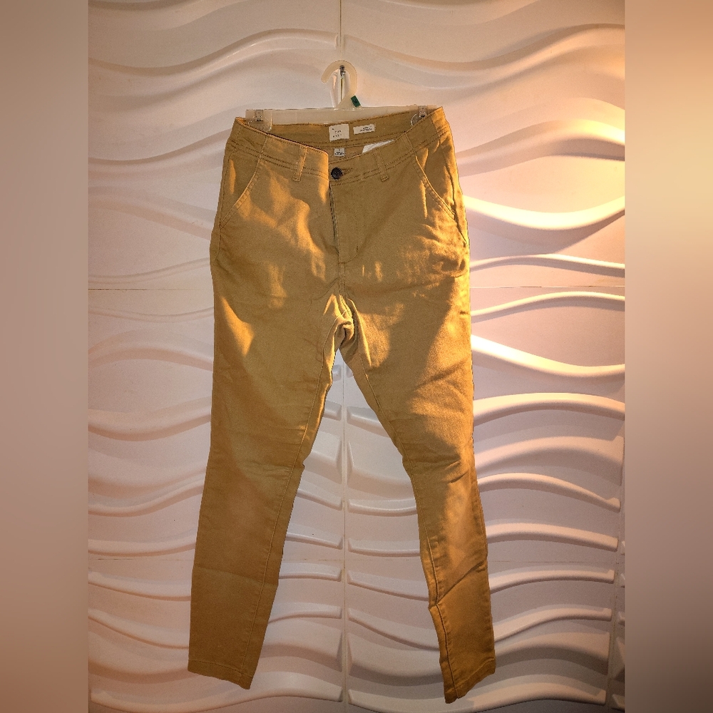 Preowned A New Day Tan Chino Pants Size 8